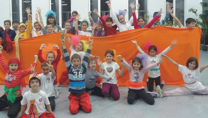 С голям успех се проведе първото издание на спектакъла „Детски фантазии” с пантомима и ушу в началото на декември миналата година С голям успех се проведе първото издание на спектакъла „Детски фантазии” с пантомима и ушу в началото на декември миналата година