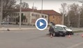 Шофьор изхвърча от колата си при катастрофа на булевард "Тутракан"