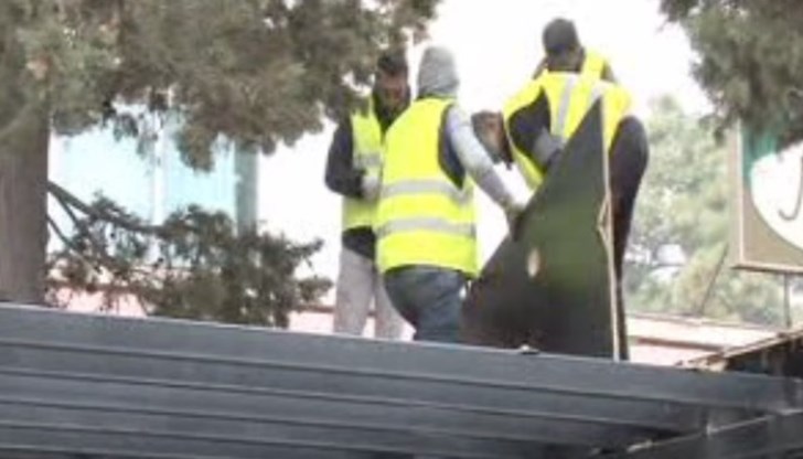 Бригадата влязла в заведението рано тази сутрин и изненадала собствениците