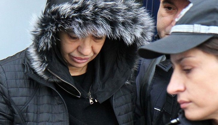 Свинските опашки са стегнати върху мъжа на силиконката, след като е издъхнал, запушили му устата и носа