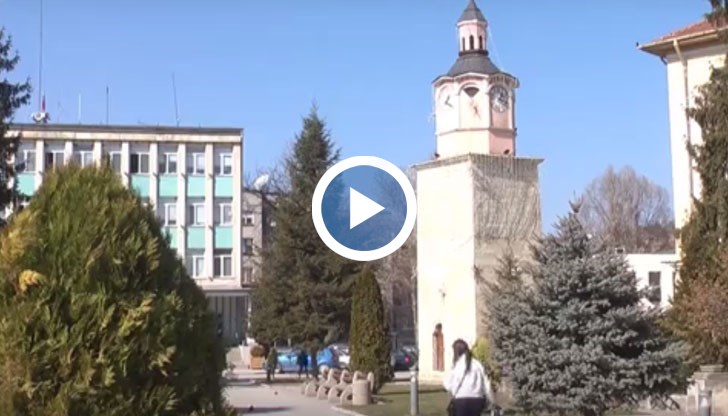 Ето как кметът на Бяла награждава гражданите си