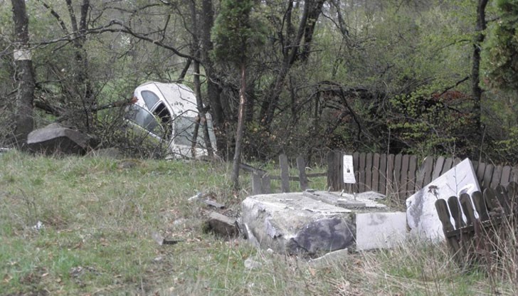 27-годишният мъж, оцелял при зрелищната катастрофа край Симитли днес, е скочил от 6-ия етаж от болницата 27-годишният мъж, оцелял при зрелищната катастрофа край Симитли днес, е скочил от 6-ия етаж от болницата