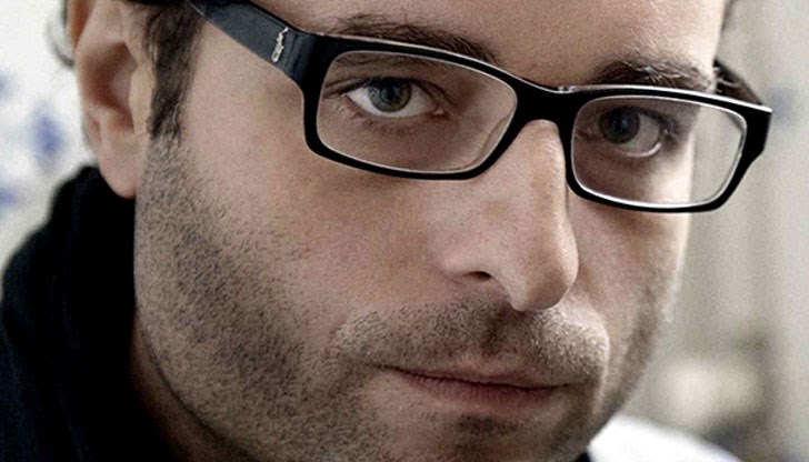 Българският аниматор, графичен дизайнер и артист Теодор Ушев излезе със свое собствено предложение Българският аниматор, графичен дизайнер и артист Теодор Ушев излезе със свое собствено предложение