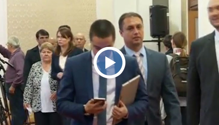 Първи работен ден за новите народни избраници