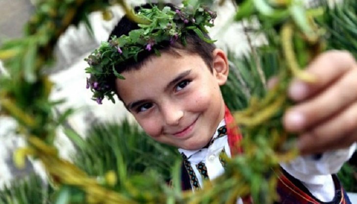 Обреди и обичаи на Цветница, които пазят дома и хората от лошотии и болести Обреди и обичаи на Цветница, които пазят дома и хората от лошотии и болести