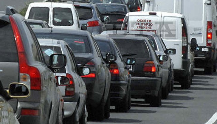 Очакванията за струпване по границите са заради засилените проверки, въведени от ЕС Очакванията за струпване по границите са заради засилените проверки, въведени от ЕС