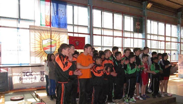 80 млади състезатели от цялата страна ще се включат в турнир по вдигане на тежести за купа "Русе"