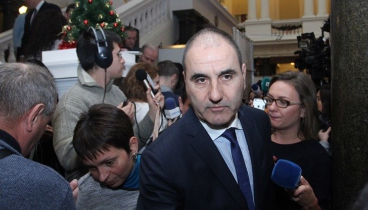 ГЕРБ и Патриотите се разбраха за пенсиите ГЕРБ и Патриотите се разбраха за пенсиите