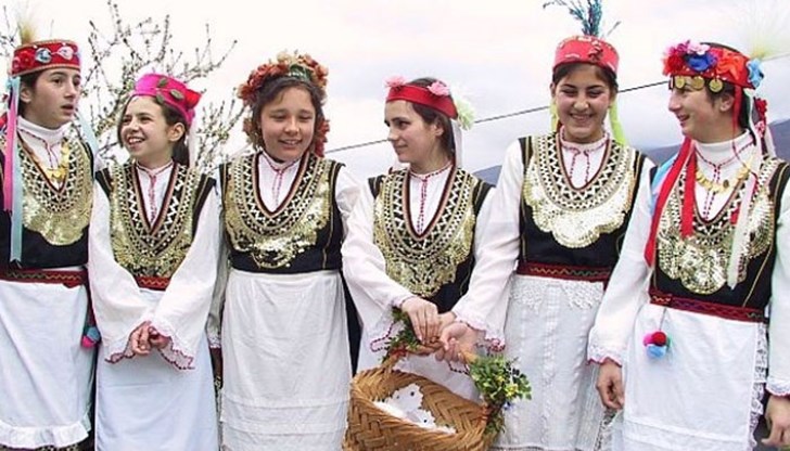 „Общински пазари“ ЕООД кани русенци и гости на града да отпразнуват заедно Лазаровден с музика и танци