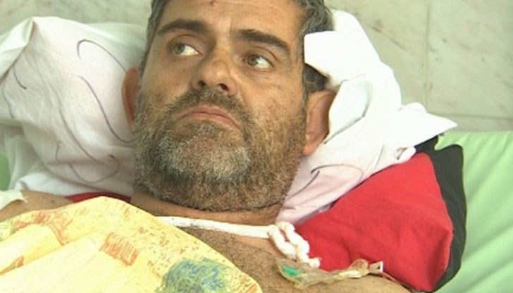 Служителят на "Автомагистрали", който оцеля като по чудо при тежката катастрофа на "Хемус" по Великден проговори Служителят на "Автомагистрали", който оцеля като по чудо при тежката катастрофа на "Хемус" по Великден проговори