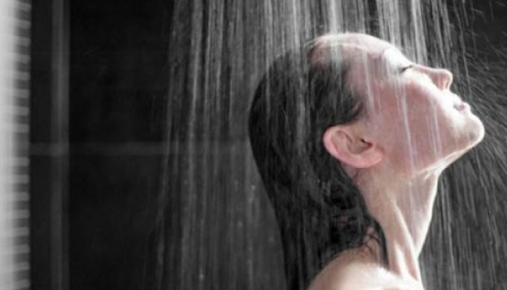 Вземането на душ може да доведе до здравословни проблеми в тези случаи