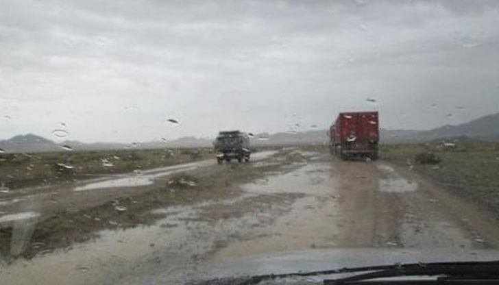 Въведени ограничения по основните пътни направления