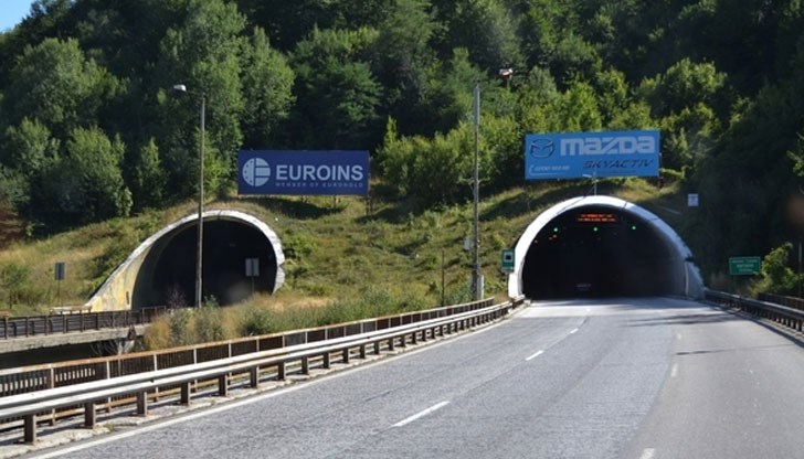 Леките и тежкотоварните превозни средства ще преминават по обходен маршрут