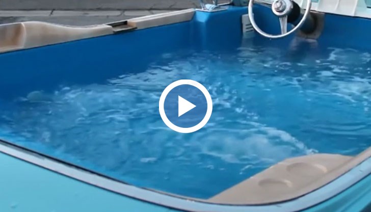 Тяхното творение е единствената функционираща мобилна хидромасажна вана