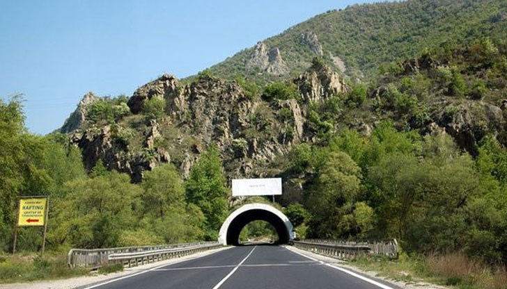 Пътната агенция е прекратила търга за изграждането на тунела на автомагистрала "Струма" от 4 април