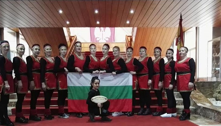 Празничните изяви в испанския град, в който живее голяма колония от наши сънародници, бяха посветени на националния празник на България – 3 март и се организират за трета поредна година Празничните изяви в испанския град, в който живее голяма колония от наши сънародници, бяха посветени на националния празник на България – 3 март и се организират за трета поредна година