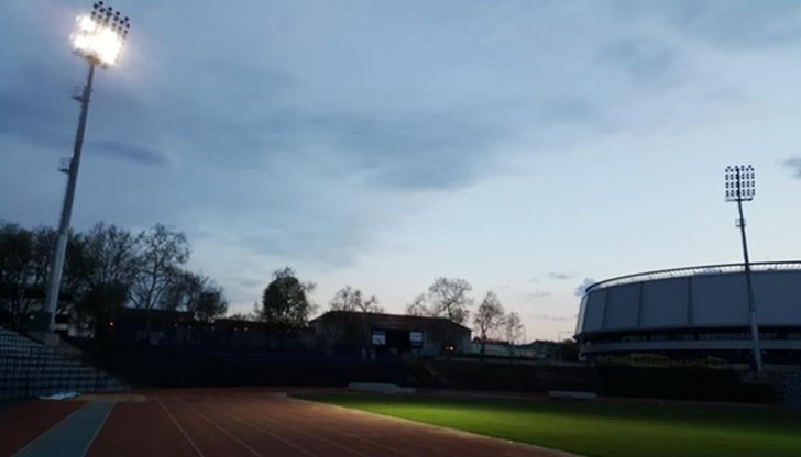 За първи път от над 50 години насам, съоръжението бе озарено от светлината на прожектори