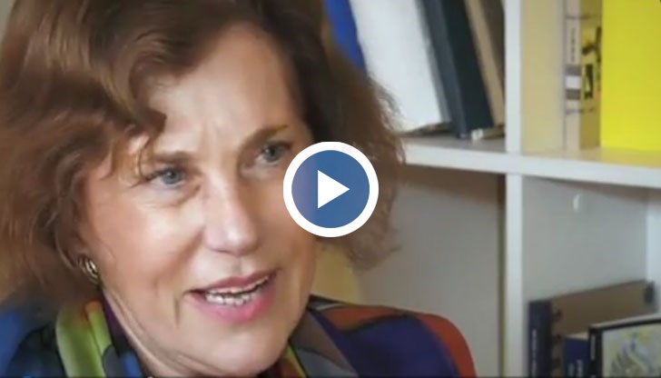 Близо два месеца след обвиненията в кражба на козметика на летището във Варшава, бившият ни посланик в САЩ се върна у нас