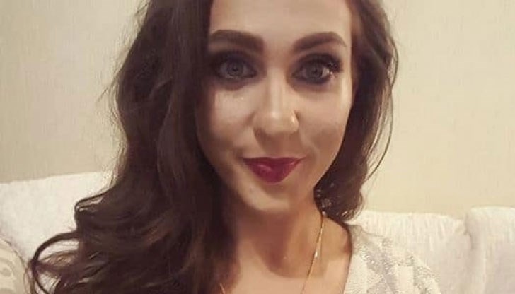 Момичето молило полицаите да не го арестуват, но лудата му ревност си казала думата