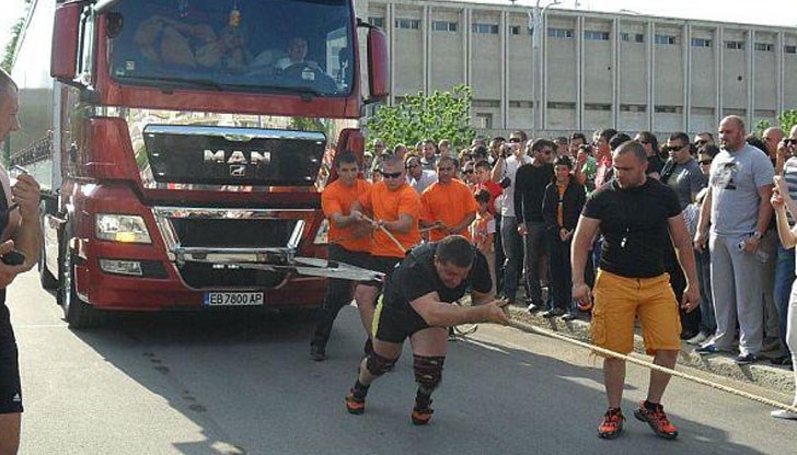 Състезанието ще премине в три кръга