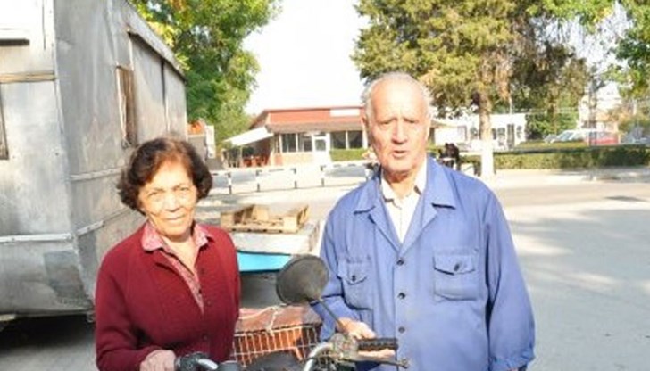 С години ядем зарзават от бившите уранови полета, без никой да ни каже, че е опасно, казват хората от селото С години ядем зарзават от бившите уранови полета, без никой да ни каже, че е опасно, казват хората от селото