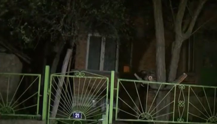 Полицията обясни, че още се чудят как крадците са влезли в дома, понеже няма следи от взлом