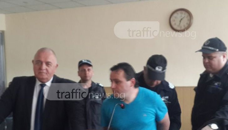 Ивелин набил наетия от него овчар, защото 50 овце от стадото липсвали Ивелин набил наетия от него овчар, защото 50 овце от стадото липсвали