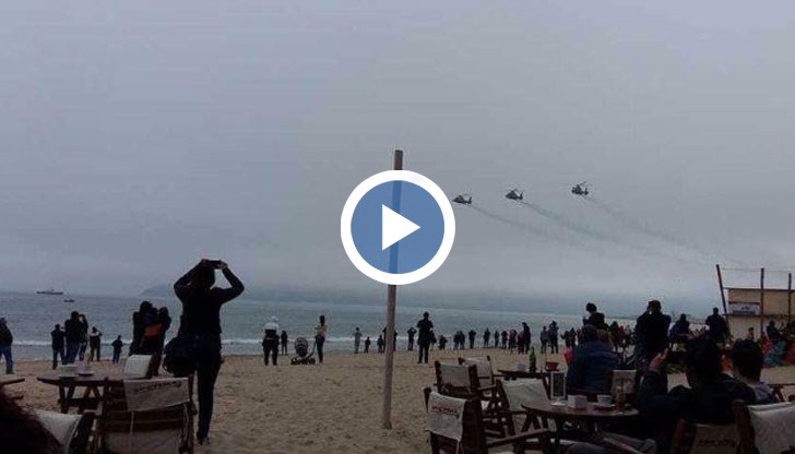 Уникалното шоу с вертолети е по случай 100 години Българска морска авиация