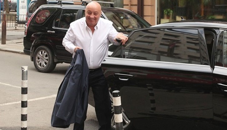 Едно кафе нищо не значи. Един прокурор може да се среща с всеки Едно кафе нищо не значи. Един прокурор може да се среща с всеки