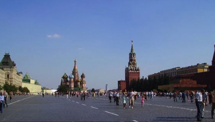 Мъж и млада жена са намерени мъртви в апартамент без следи от насилие Мъж и млада жена са намерени мъртви в апартамент без следи от насилие