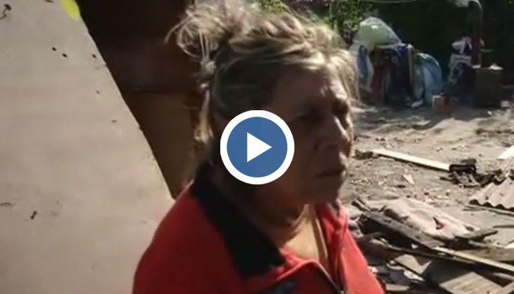 От сутринта багери събарят незаконни постройки в "Арман махала" в Пловдив