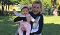 Илиана Раева показа внучката си