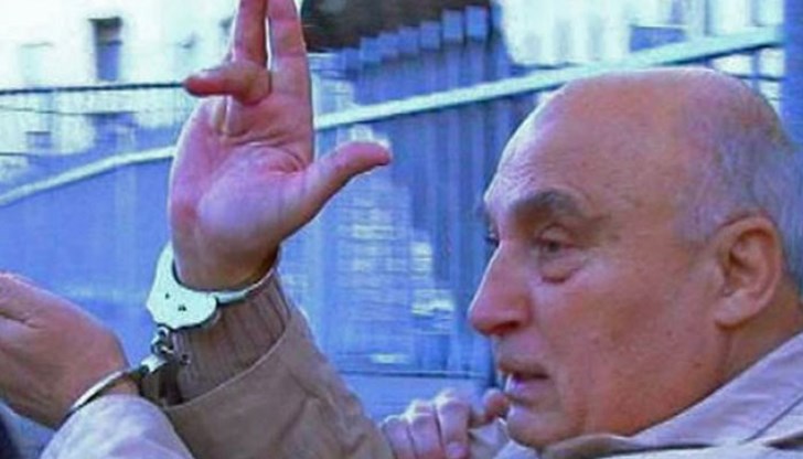 Бандитите отмъкнали 200 лева и златни накити