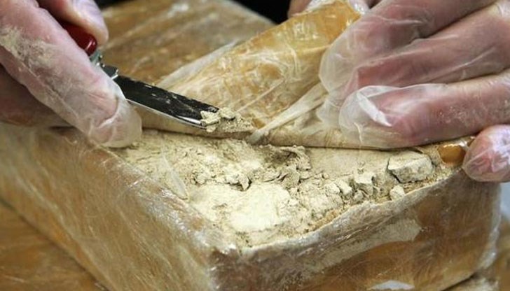 Все още не е ясно къде точно е задържана дрогата и каква е стойността й / Снимката е илюстративна Все още не е ясно къде точно е задържана дрогата и каква е стойността й / Снимката е илюстративна