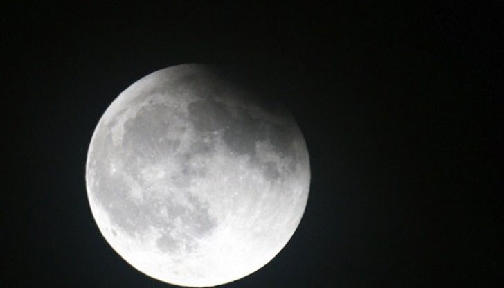 Валентин твърди, че откритието му е станало възможно благодарение на снимки, публикувани от НАСА Валентин твърди, че откритието му е станало възможно благодарение на снимки, публикувани от НАСА