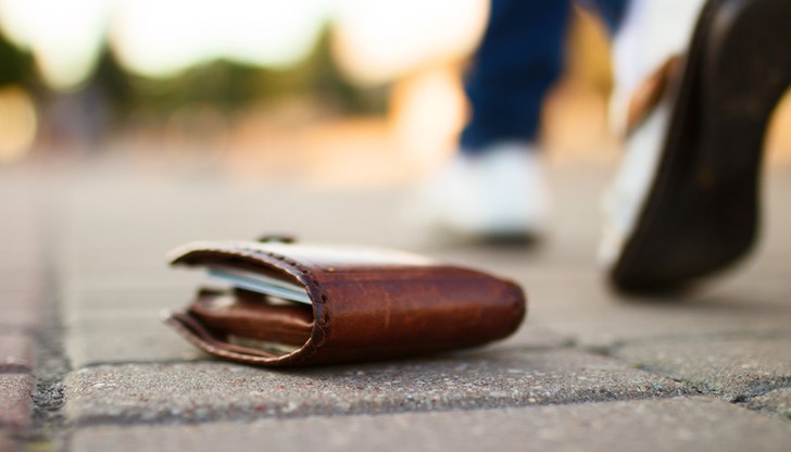 От МВР вече са намерили собственичката на парите От МВР вече са намерили собственичката на парите