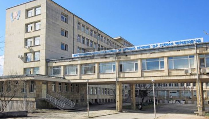 Ами ако този лекар е ударил пет ракии и разчете погрешно рентгена?