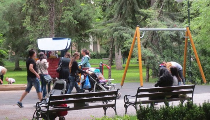 Майките се чудят как да обяснят на децата си на какво мирише Майките се чудят как да обяснят на децата си на какво мирише