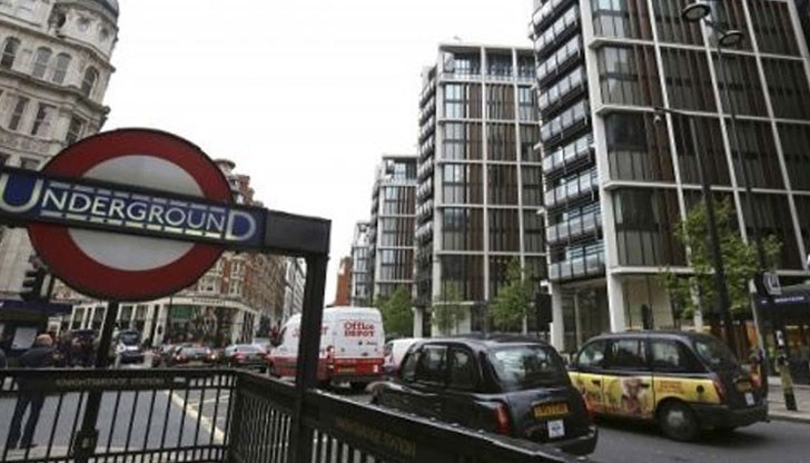 Мамо, кога ще си дойдеш? Мамо, кога ще си дойдеш?