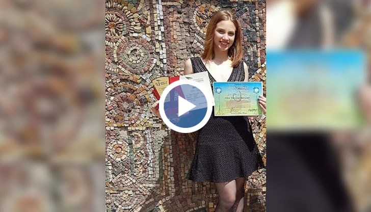 Русенката изпълни песента Suus по време на конкурса в Търново