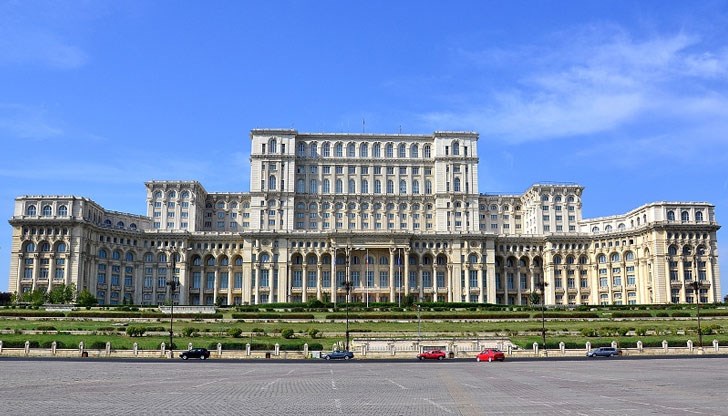 Румънски министър подготвя най-голямото увеличение на заплатите