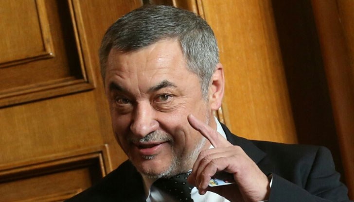 Според правилника за устройството и дейността на НССЕИВ на тази позиция може да бъде само вицепремиер Според правилника за устройството и дейността на НССЕИВ на тази позиция може да бъде само вицепремиер