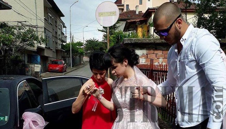 Едно незрящо момиче изживя своя бал като принцеса!