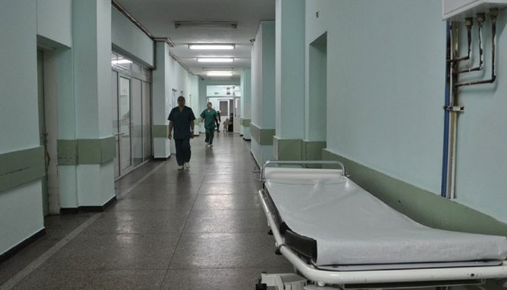 Детето е прието по спешност в Шокова зала Детето е прието по спешност в Шокова зала