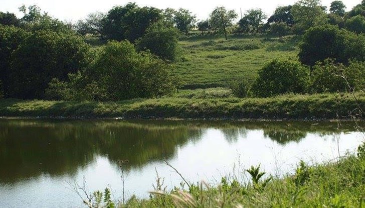 34-годишен мъж употребил алкохол и решил да се „охлади“ във водите на рибарника