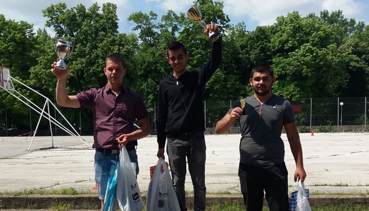 В Професионална гимназия по механотехника „Юрий Гагарин” се състезаваха виртуозите на полигона