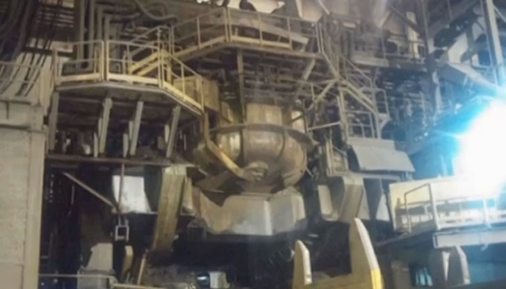 Работещите в "Стомана Перник" разкриват, че служителите са малко и са постоянно уморени