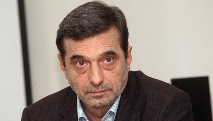 В момента минималната заплата трябва да е 800 лева, казва президентът на КТ "Подкрепа"