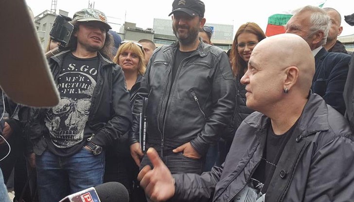 Има ли гражданско общество в България се пита в задачката?!