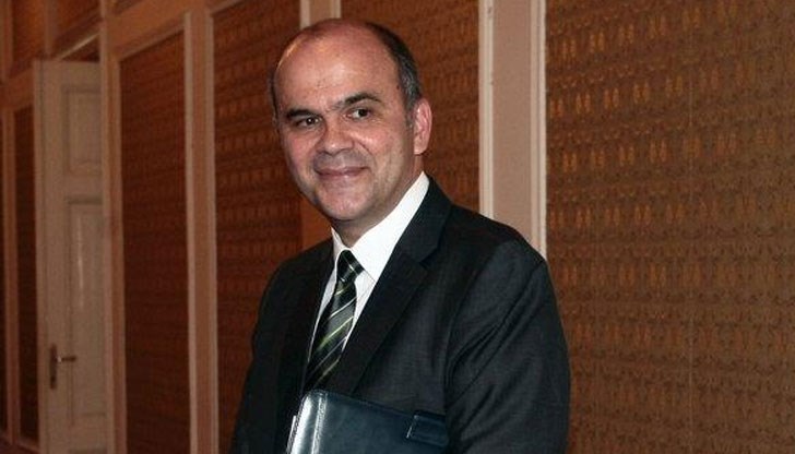 Бисер Петков - министърът, който ще трябва да пребори фалшивите инвалидни пенсии Бисер Петков - министърът, който ще трябва да пребори фалшивите инвалидни пенсии